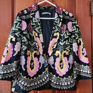 Chic Black Blazer with Vibrant Embroidery